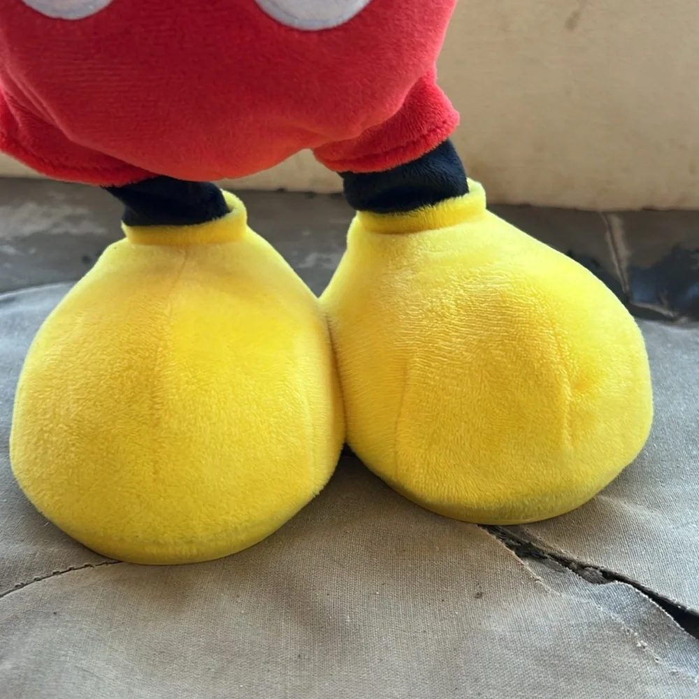 Mickey Mouse Clubhouse Hot Diggity Dog Dance and Play Disney 16" Mickey - Picture 7 of 9